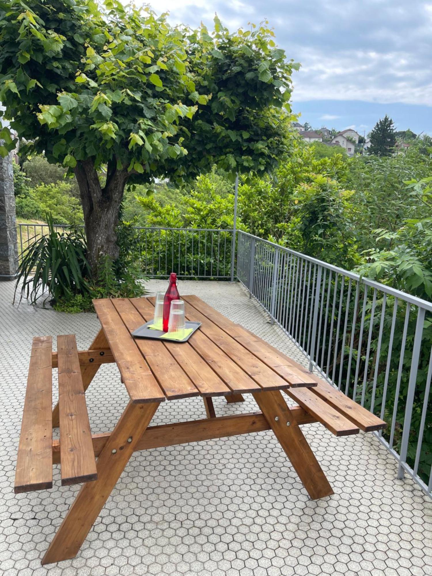 Paisible Eden Standing Terrasse - Magnifique Vue - Esprit Nature En Pleine Ville Tulle Esterno foto